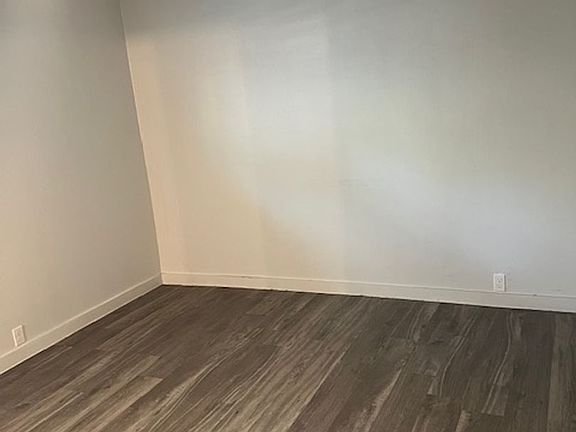 2nd image of 606 Harold St #8