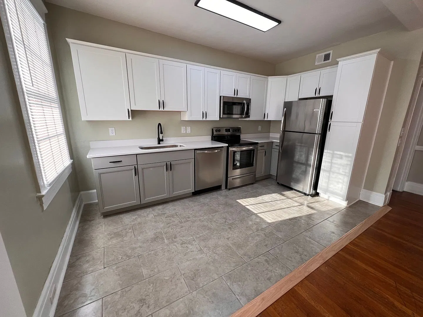 The Caswell Apartments — Photo 2
