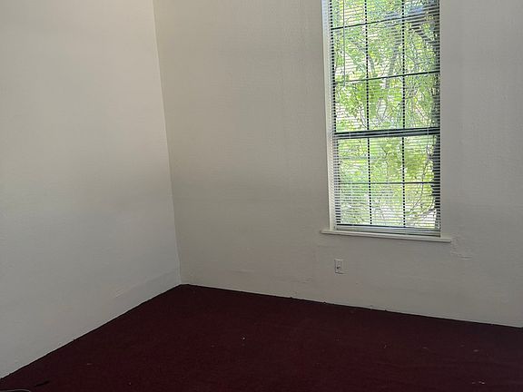 3rd image of 2026 Clay Ave #B