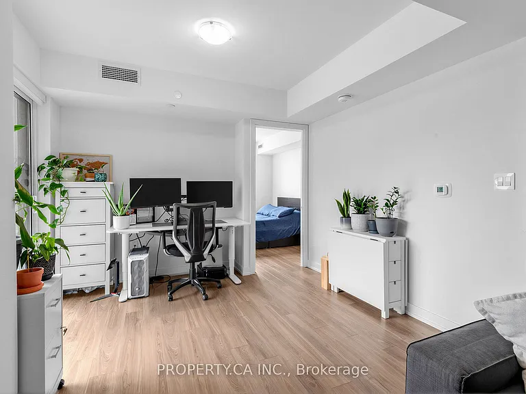 556 Marlee Ave #225 — Photo 16