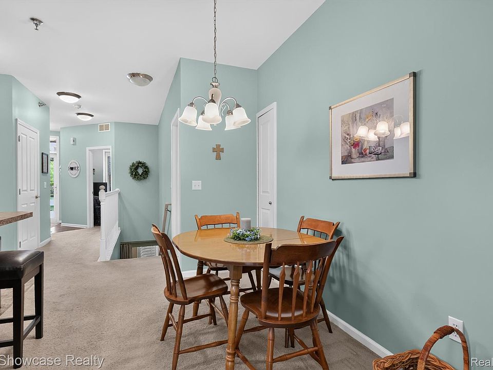 7100 Heron Hills Dr, photo 13