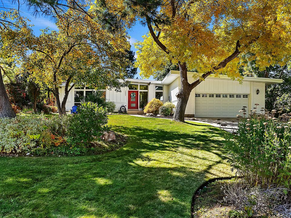 1st image of 2882 E Etienne Way