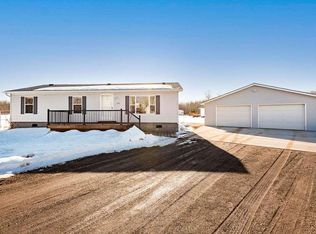 125 Parkwood Dr, Wrenshall, MN 55797