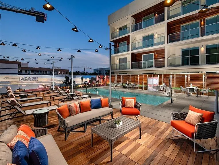 pool and lounge