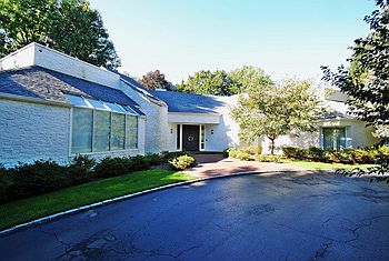 1st image of 18 Grace Dr