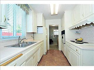 3rd image of 4872 Mount Bigelow Dr