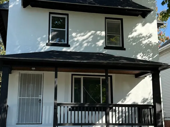 12601 Rexwood Ave, Garfield Heights, OH 44105