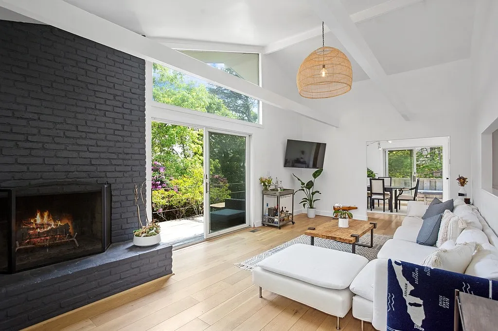 Amagansett Chic Beach House — Photo 2