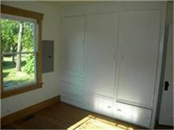 5th image of 1607 E Wright Ave
