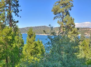28848 Cedar Dr, Lake Arrowhead, CA 92352