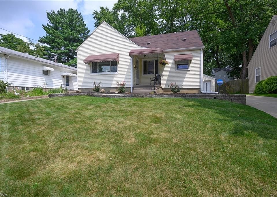 1st image of 1517 Campbell St
