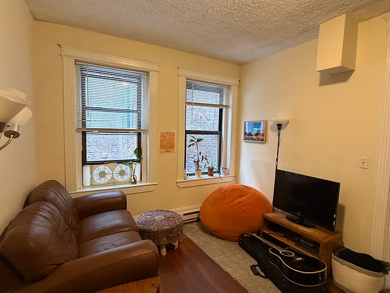 887 Huntington Ave #2 — Photo 8
