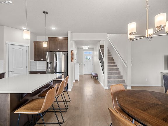 4th image of 38432 Maple St