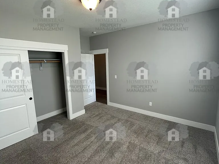 1062 Chestnut St — Photo 4