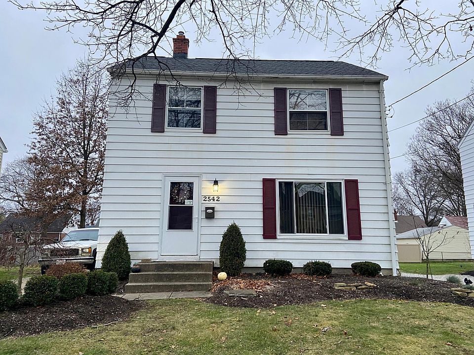 1st image of 2542 8th St