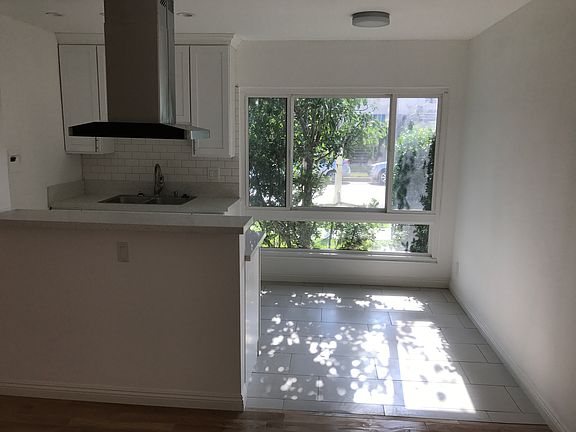 3rd image of 3770 Hughes Ave #1