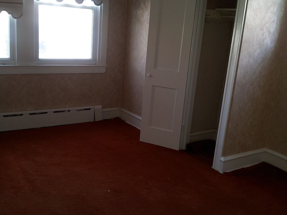 2nd image of 7319 Sackett St