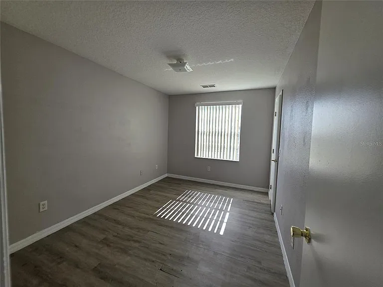 406 Washington Palm Loop — Photo 10