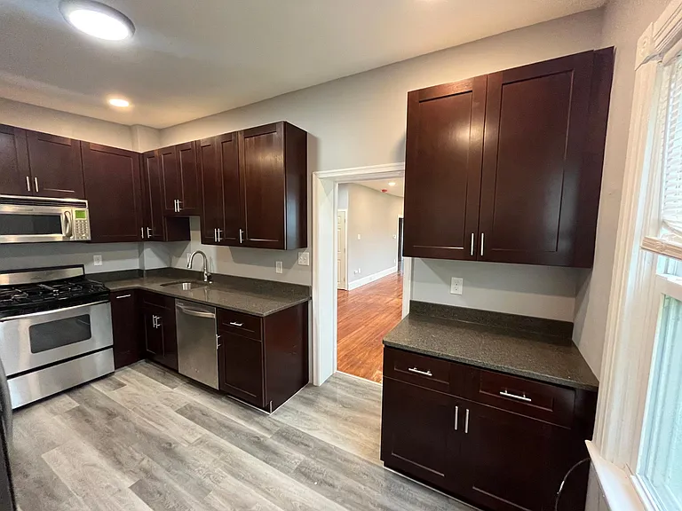 1082 Eddystone Ave — Photo 12