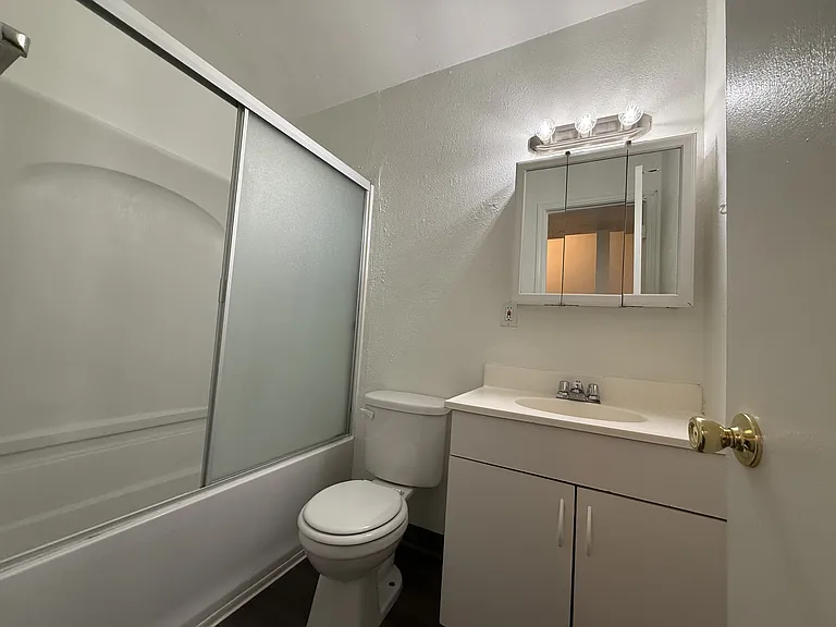 Morris Townhomes — Photo 14