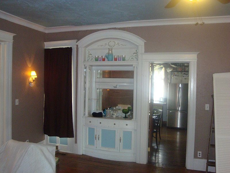 2nd image of 266 Oak St