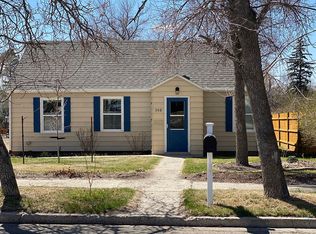 308 5th St SE, Stanley, ND 58784