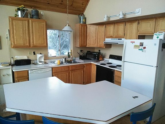 3rd image of 29667 Little Bear Dr