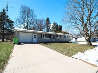 471 Union St, Green Lake, WI 54941