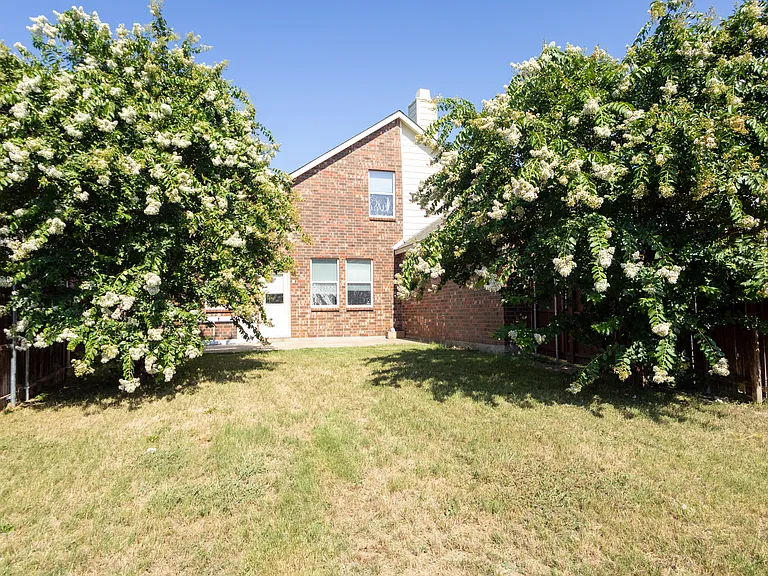 1407 Hazelwood Dr — Photo 29