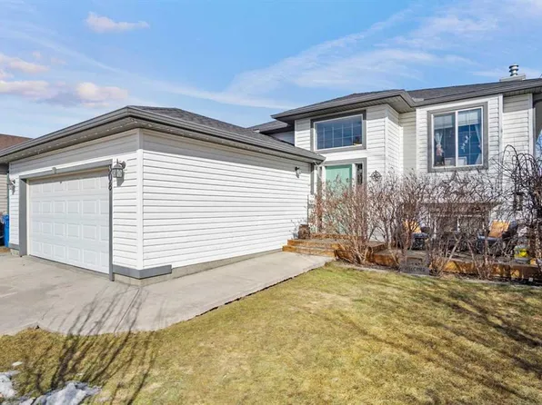 308 S Carriage Lane Dr, Carstairs, AB T0M 0N0