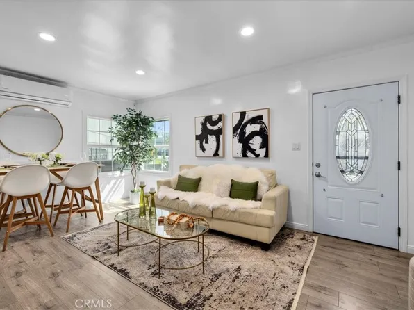 355 E Plymouth St, Inglewood, CA 90302