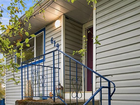 3rd image of 619 Pine St