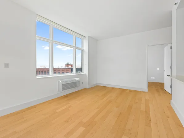 2-26 50th Avenue 10F image 2 of 10