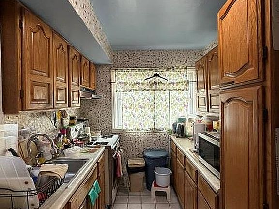 5th image of 15014 78th Ave