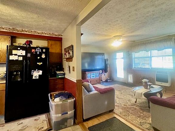 5th image of 145 Mount Hope Rd