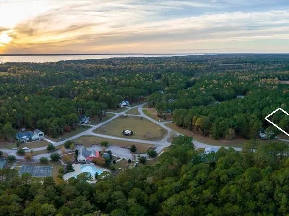 70 Muscadine Court, Minnesott Beach, NC 28510