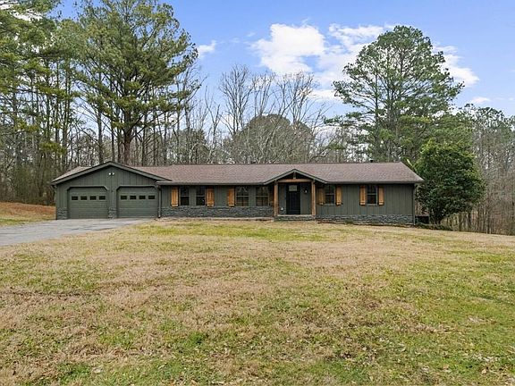 2nd image of 4882 Sugar Pike Rd