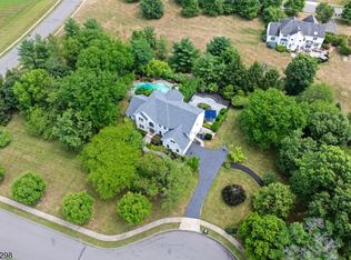 9 Hanover Ct, Skillman, NJ 08558