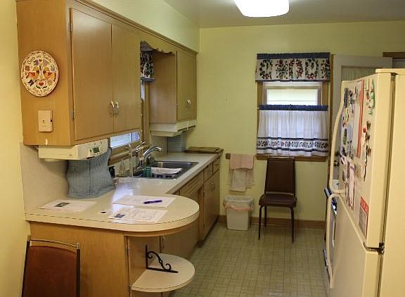 Pleasant south facing kitchen