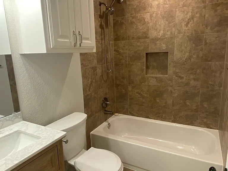 1902 Camellia St — Photo 16