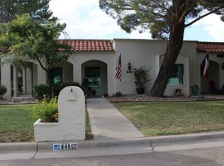 845 Lakeway Dr, El Paso, TX 79932