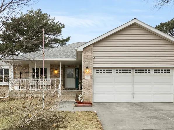 4215 S 40th St, Lincoln, NE 68506