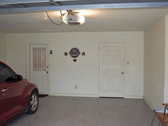 4th image of 3527 Elmira Dr