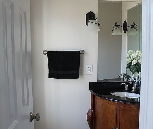 2nd image of 4388 Southfield Pl