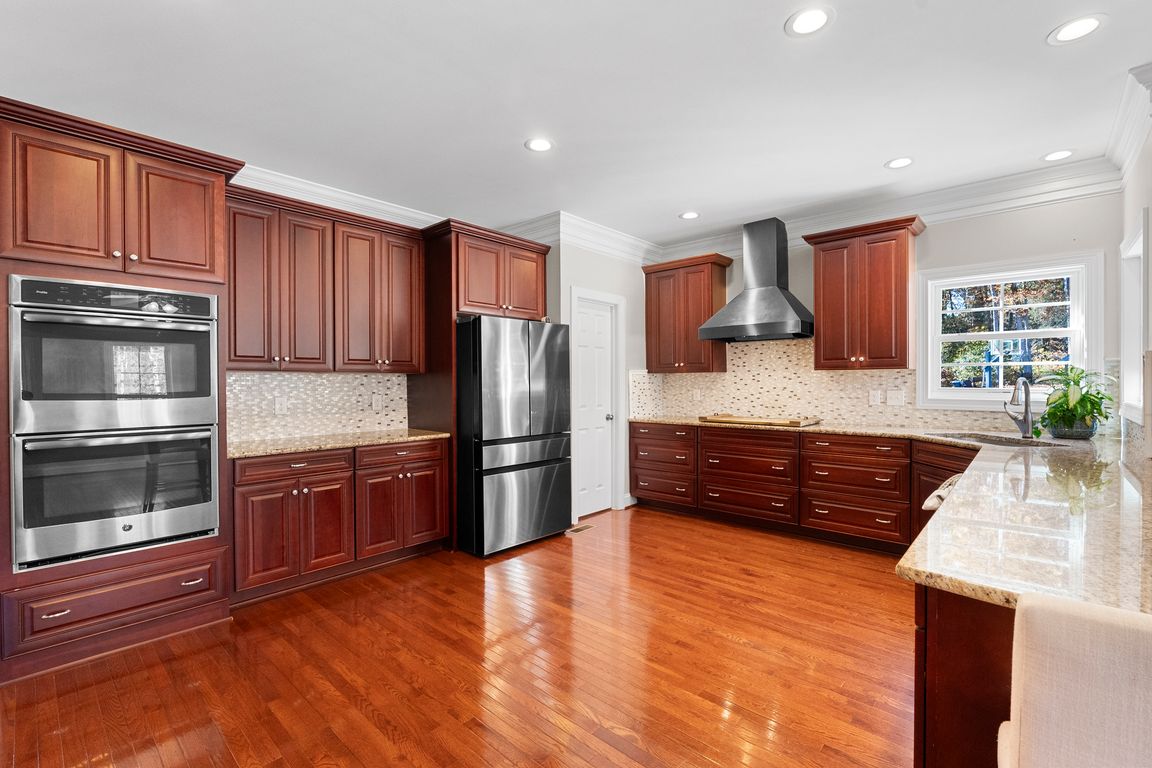 next background image