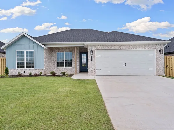 1811 Bugg St, Pea Ridge, AR 72751