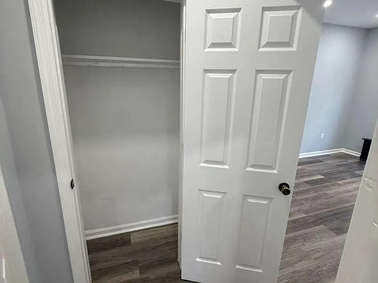 422 Bacheller Ave #2B — Photo 10