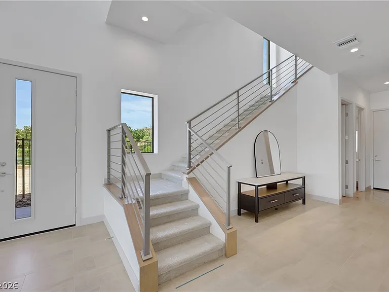 66 Lakefront Dr — Photo 11