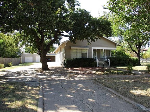 2nd image of 413 S Connellee Ave