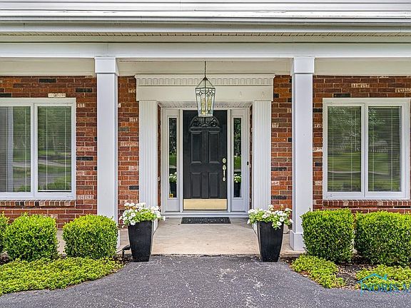 4th image of 6140 N Chanticleer Dr